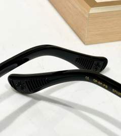 Picture of Chrome Hearts Sunglasses _SKUfw70120189fw